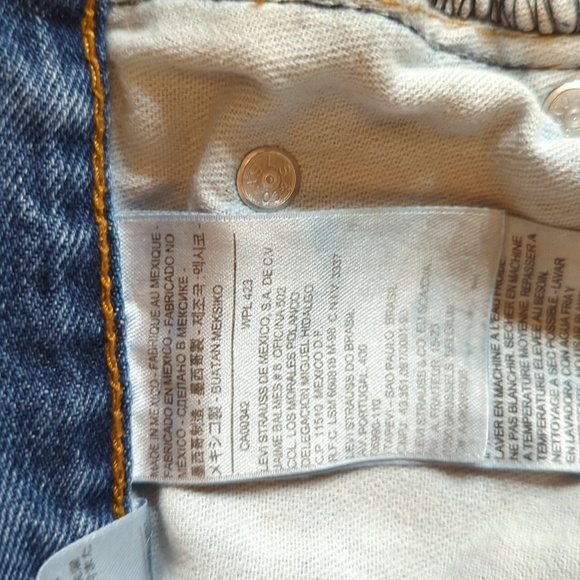 Levi's 550 Jeans - 33x32 - Picture 6 of 6